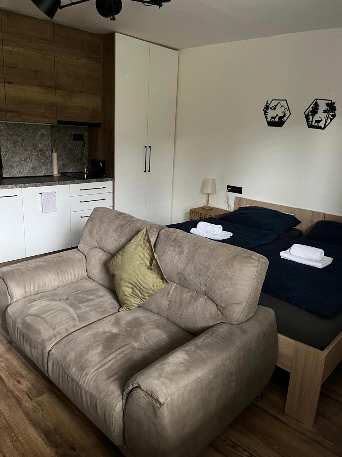 Iq Apartments Presov Exterior photo